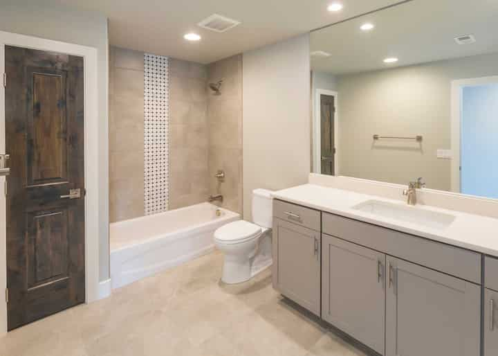 Professional bathroom remodel in Auburn, CA.